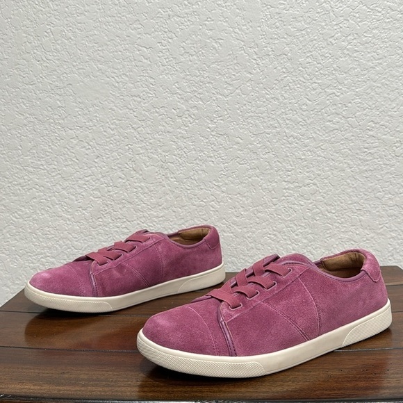 Vionic Jean Suede Slip On Comfort Sneakers  Size 8.5 - Picture 4 of 8